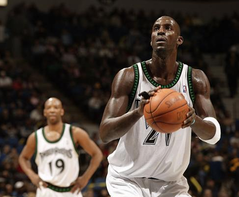 以快速传球 以快速传球