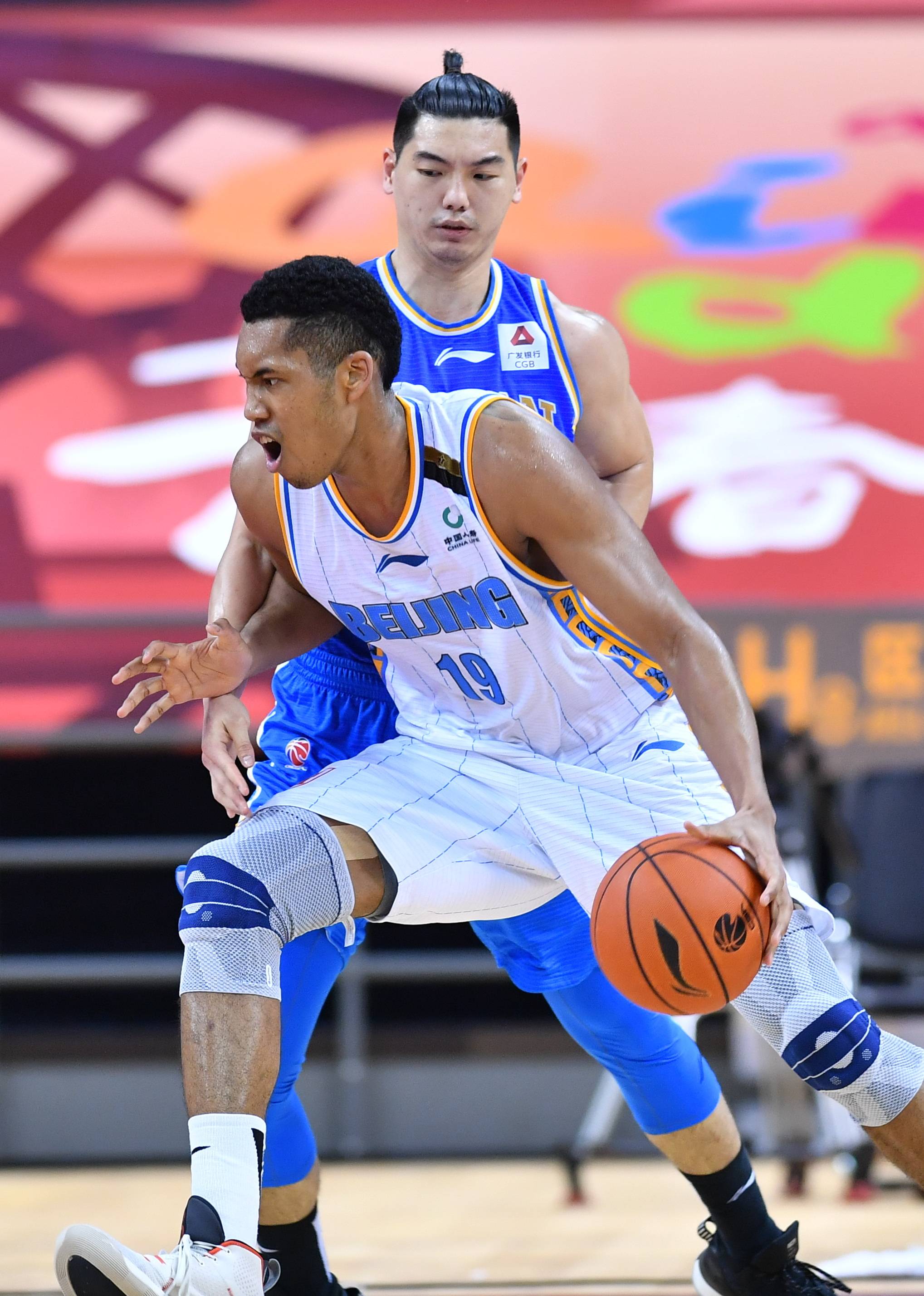 步与传球窗 步与传球窗