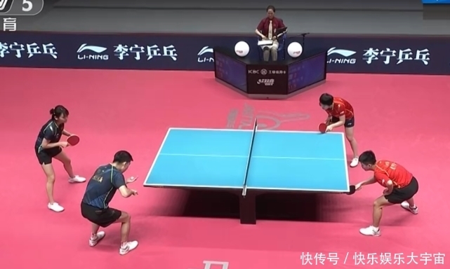 在四五圈前